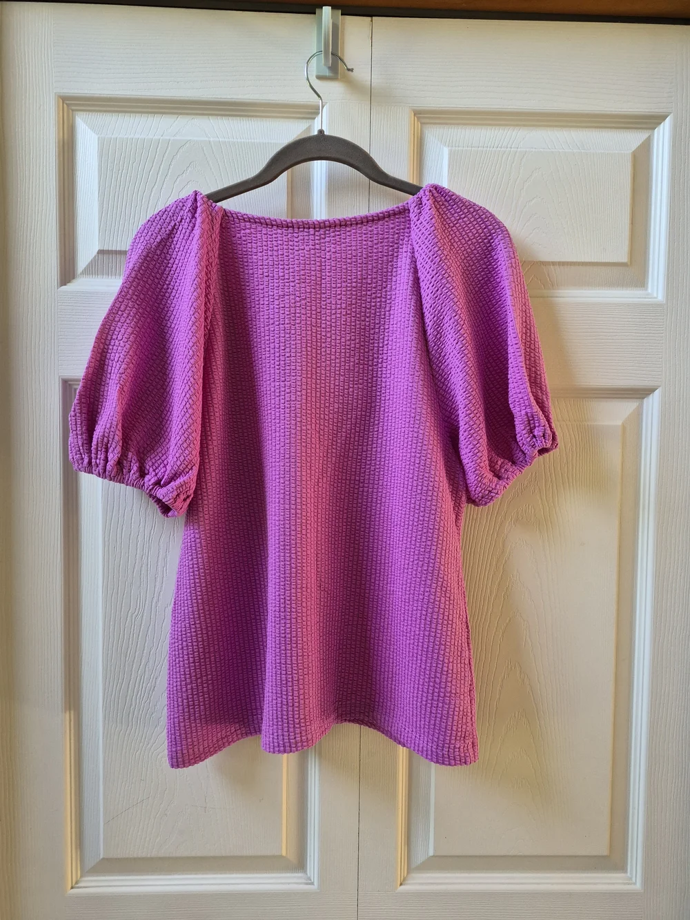 LOFT Fuchsia Knot-Front Puff Sleeve Top